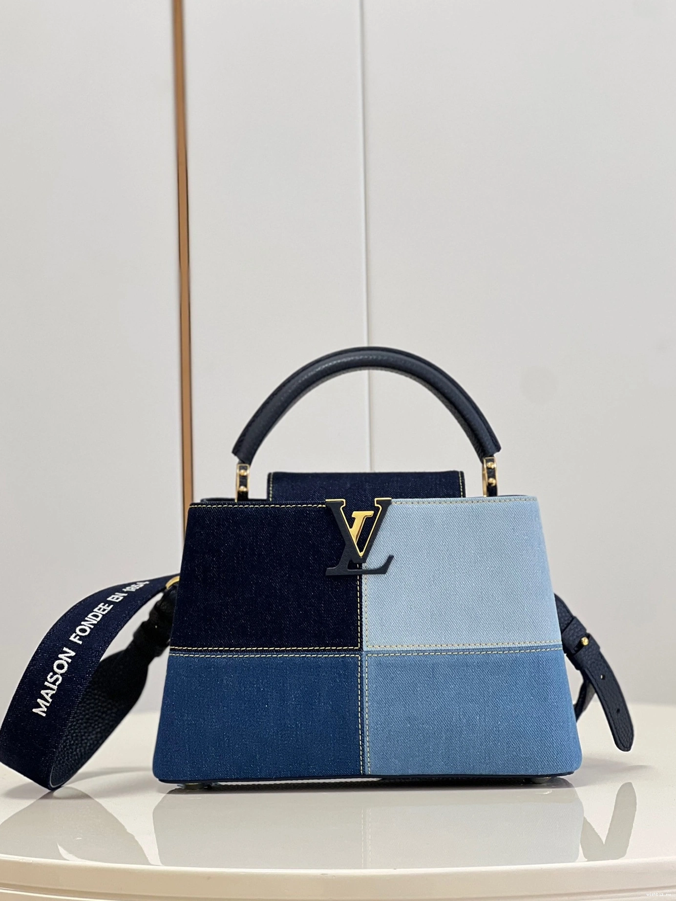 WIS CAPUCINES LOUIS VUITTON BB 0729